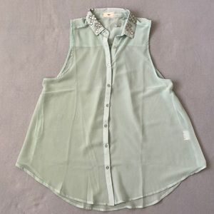 Beautiful Sleeveless Mint Green Blouse